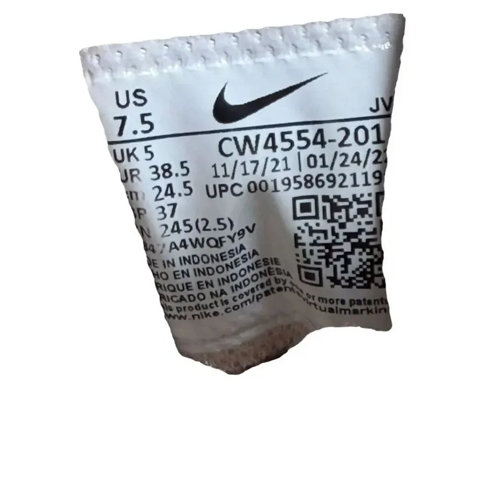 Nike women’s low